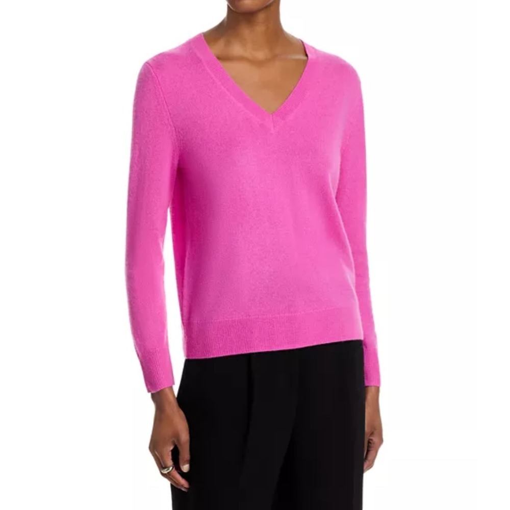 C By Bloomingdales Cashmere Classic V-Neck Sweater in Bright Pink